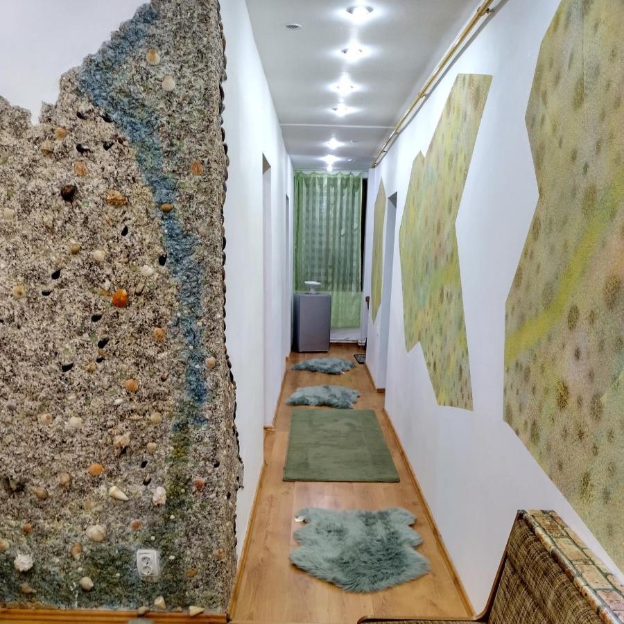 Apartament Camelia Petroşani Екстериор снимка