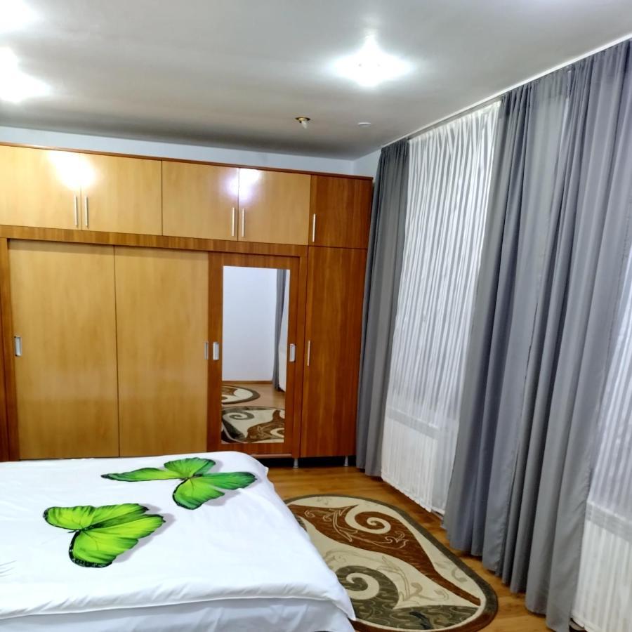 Apartament Camelia Petroşani Екстериор снимка