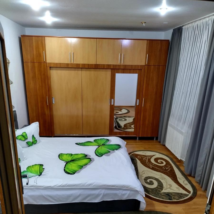 Apartament Camelia Petroşani Екстериор снимка